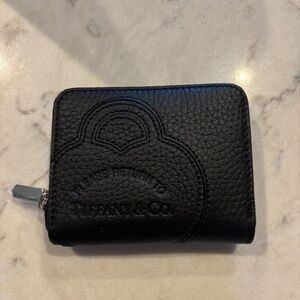 Tiffany & Co. Return to Tiffany Zip Leather Wallet